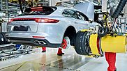 Стартовало производство нового суперуниверсала от Porsche
